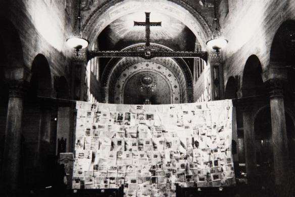 Advent installation by Jim Friedrich at St. John's Episcopal Church, Los Angeles (1977)
